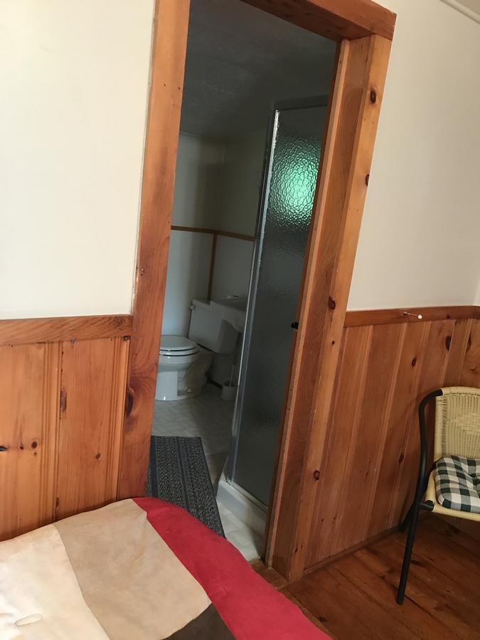 Motel Pine Shore And Cabins *