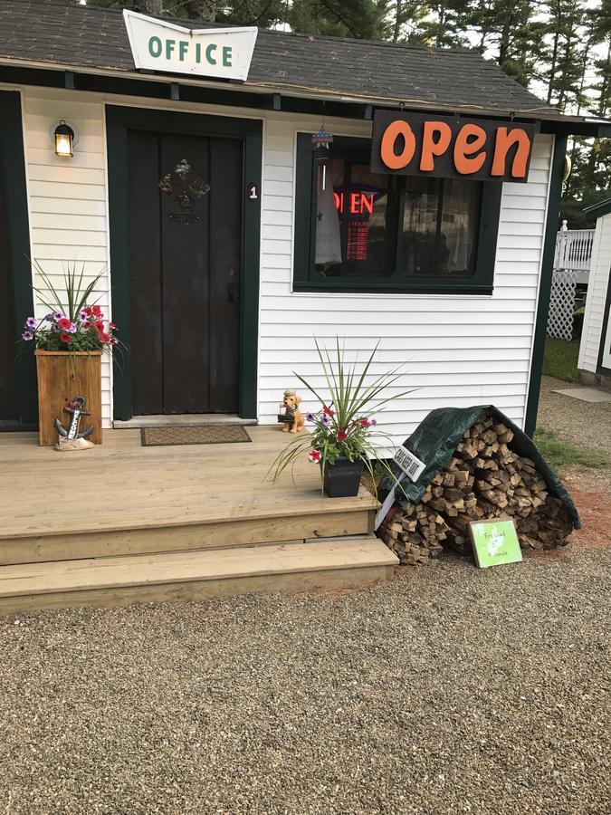 Pine Shore And Cabins * Orland